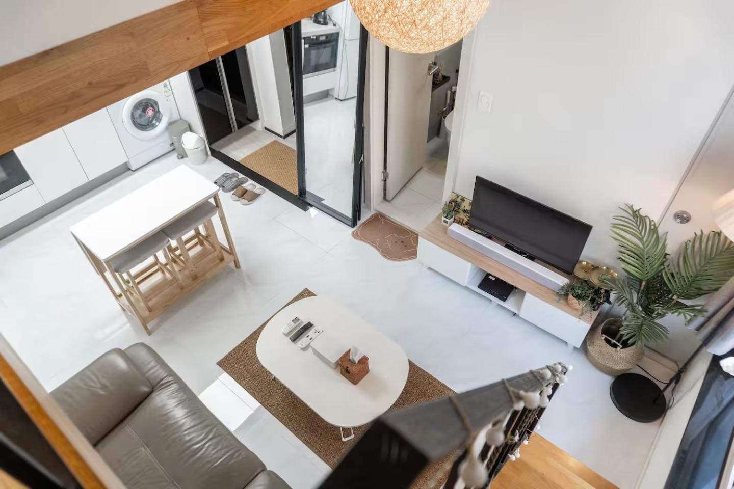 Super Cozy Homestay In Central Seoul